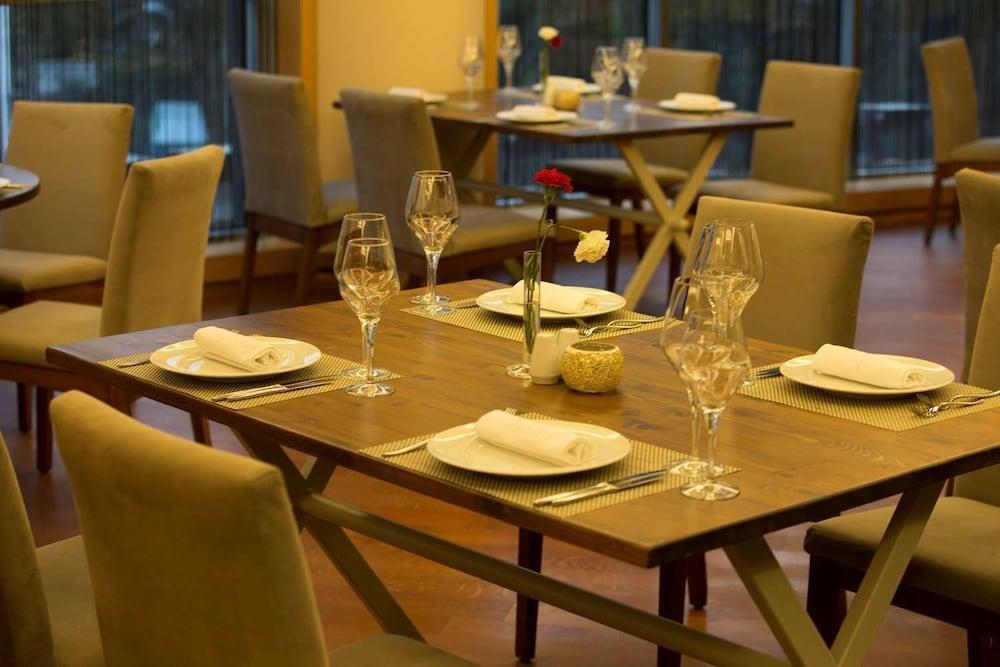 Grand Pasha Luxury Central Nicosia Hotel & Casino Екстер'єр фото