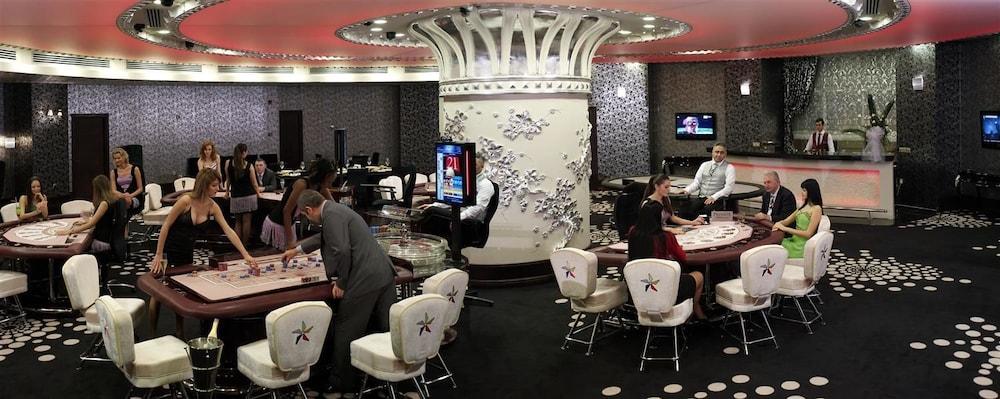 Grand Pasha Luxury Central Nicosia Hotel & Casino Екстер'єр фото