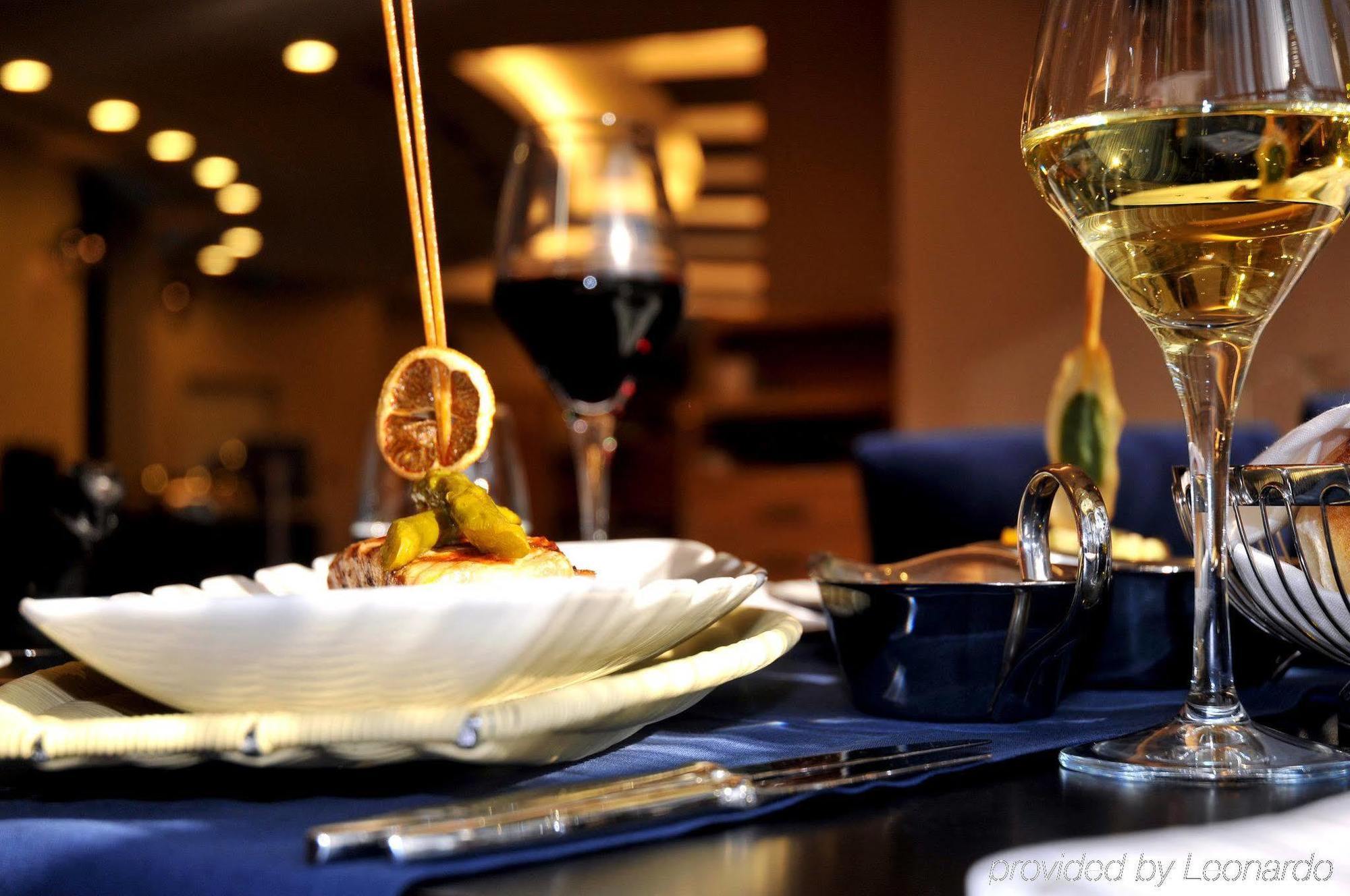 Grand Pasha Luxury Central Nicosia Hotel & Casino Ресторан фото