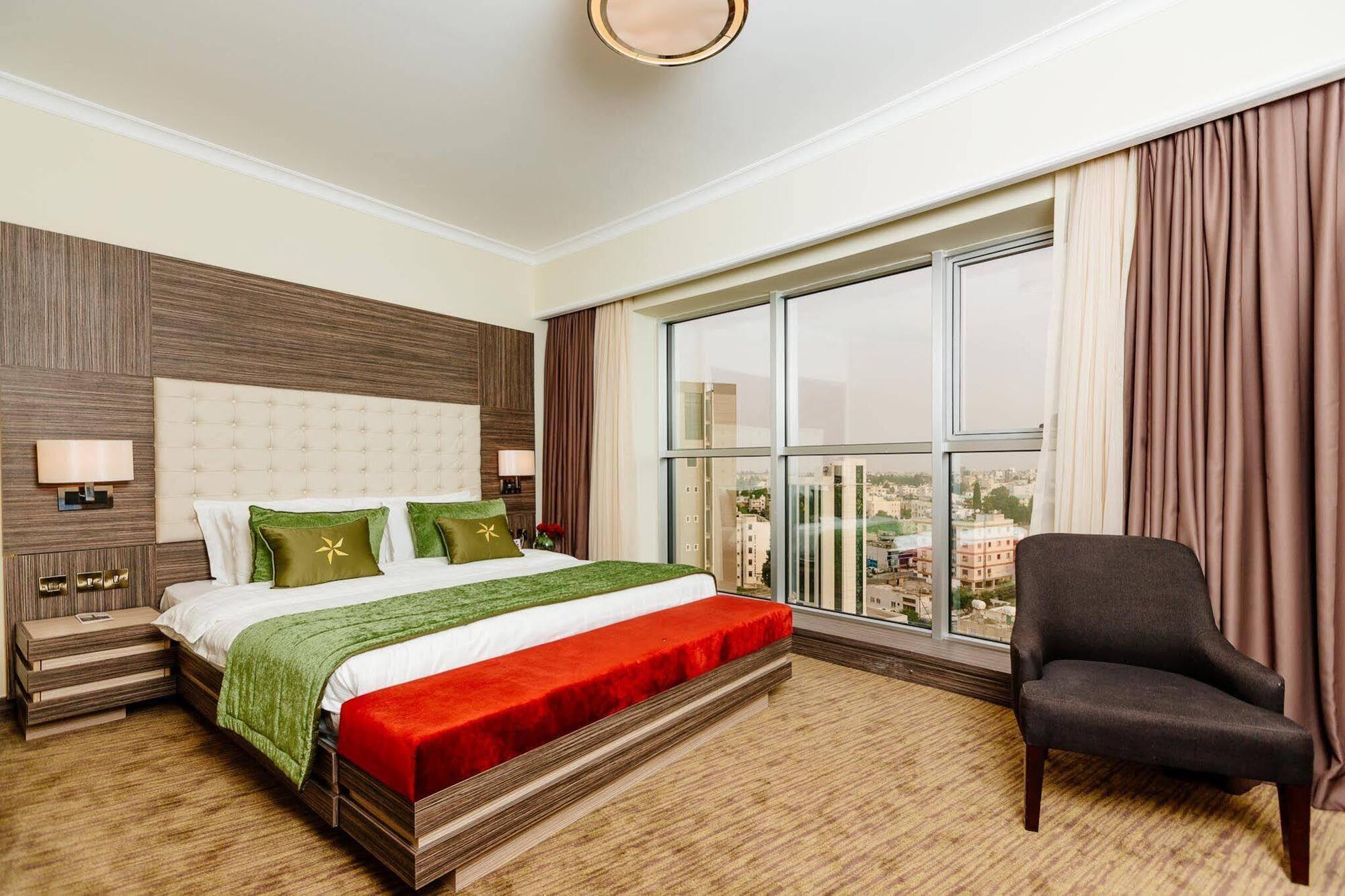 Grand Pasha Luxury Central Nicosia Hotel & Casino Екстер'єр фото